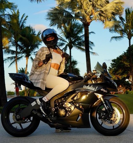 Chalina l erotische nette galerie