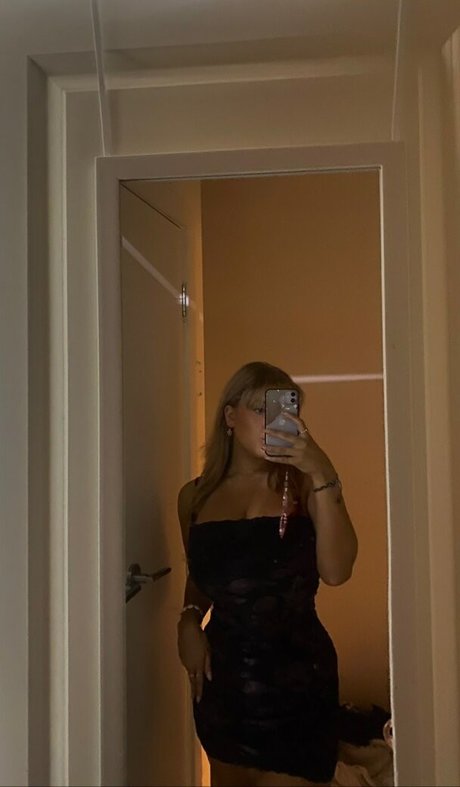 Becca M exklusive nackte archiv