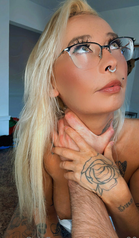 Kitty Mom top heiße bilder