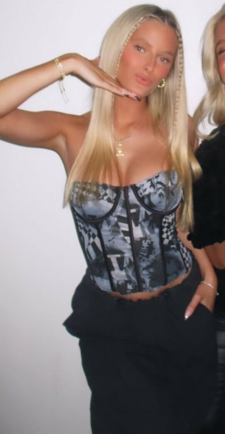 Annika Peterson model hd fotos