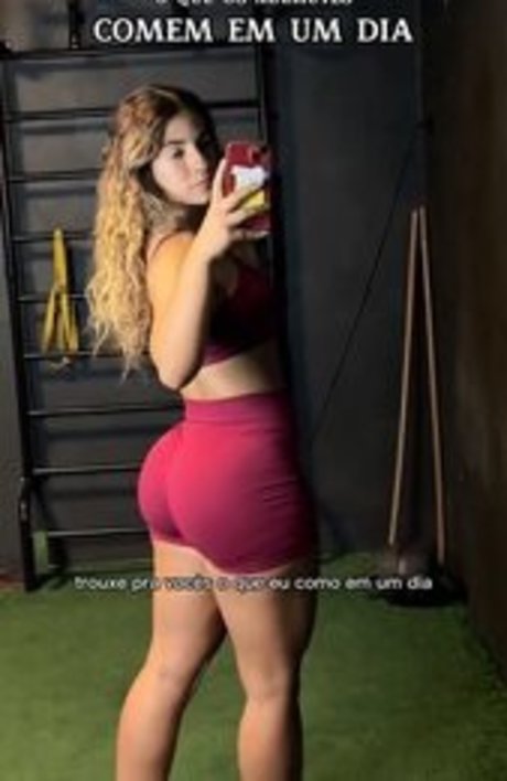 Julia Giannella top kunst foto