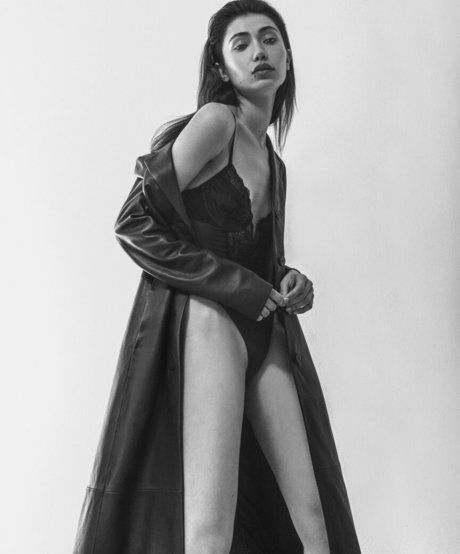 Danielle Ifrah freie exklusive fotos