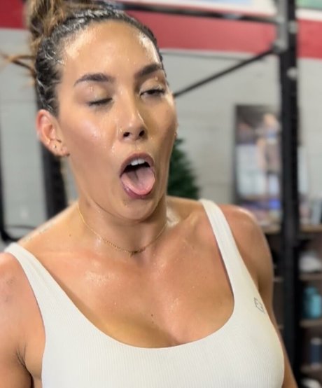 Hannah Eden Fitness sexy porno bild