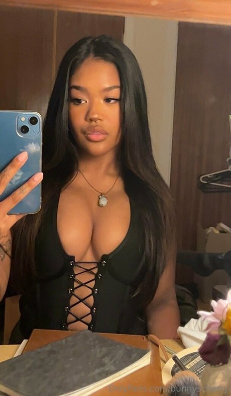 Bunnyscherry xxx top fotos