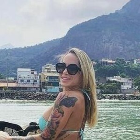 Bianca Domingues top akt bilder