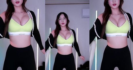 Serimm11 pornostar nackte foto