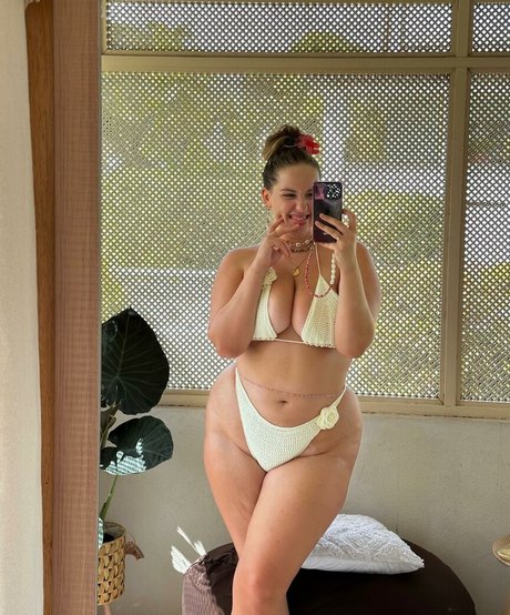 Joann Van Den Herik hd heiße foto