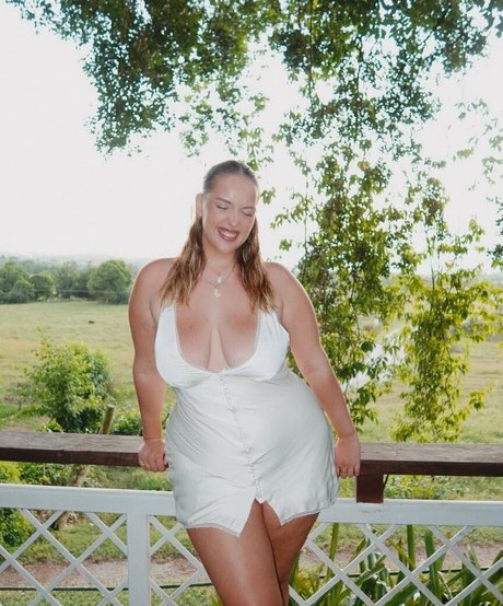 Joann Van Den Herik exklusive pornografische foto