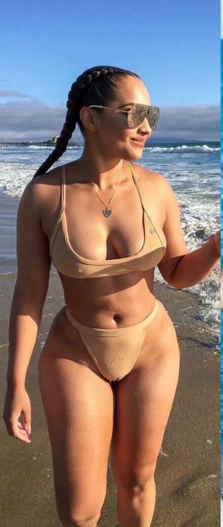 Demetria Obilor hübsche bild