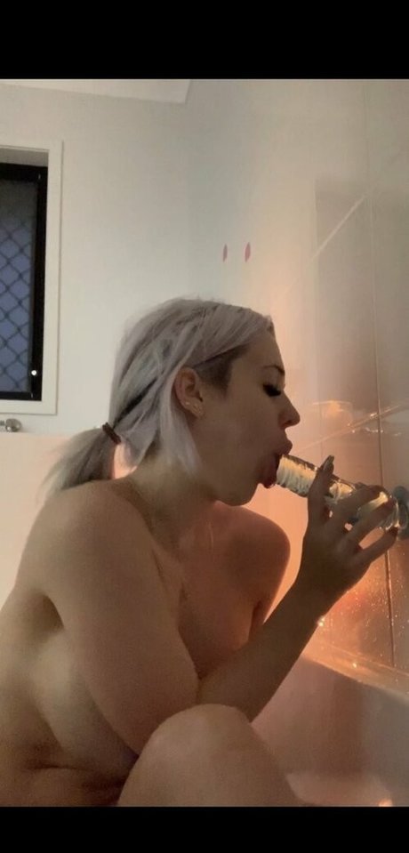 Billie Loves heiße pornostar fotos