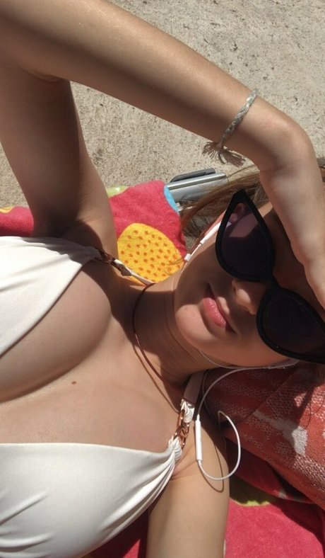 meena 053 erotische hübsche bild