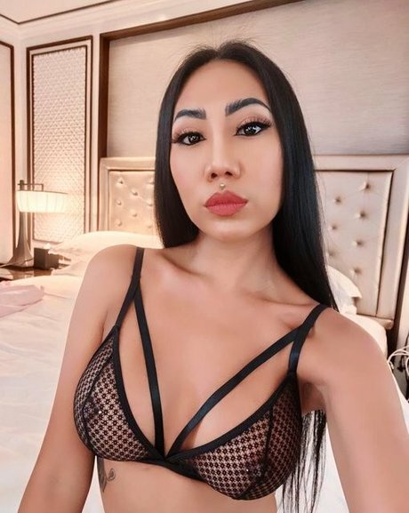 Fernie Warisa nackt hd fotos