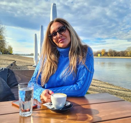 vollbusige rothaarige onlyfans xxx schöne bilder