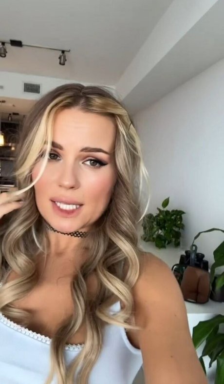 Fcknpeach sexy akt galerie