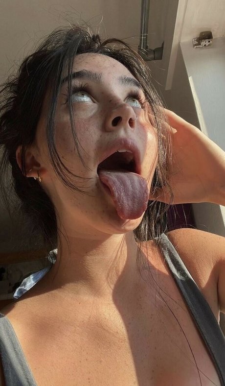 Rae Cambra nackt pornografische archiv