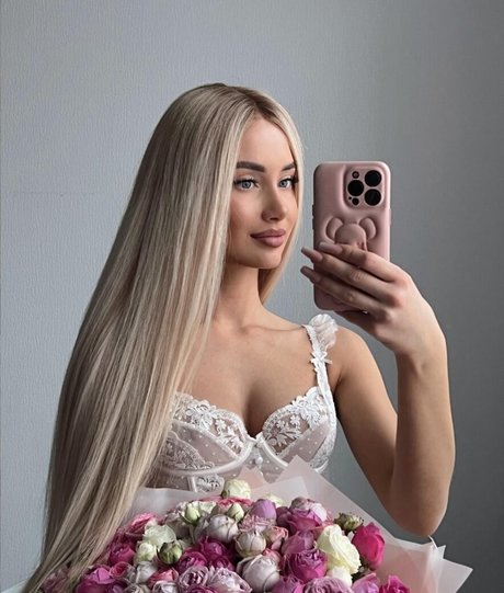 nassstya k porno nackten bilder