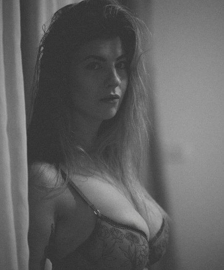 Keitish model pornografische archiv