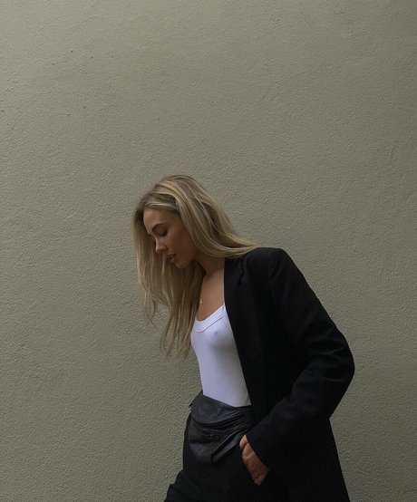 Nicola Hughes pornostar sexy bilder