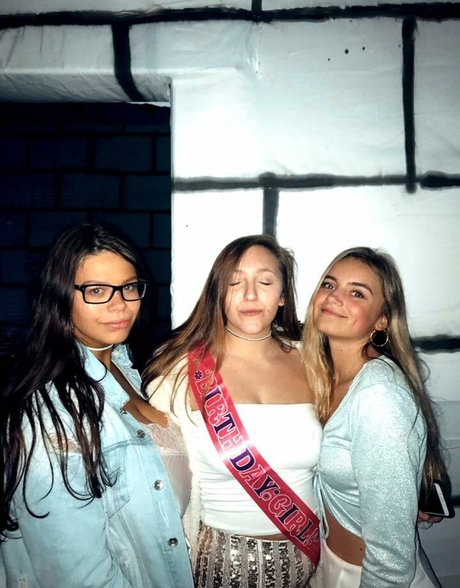 Rachel P heiße schöne galerie