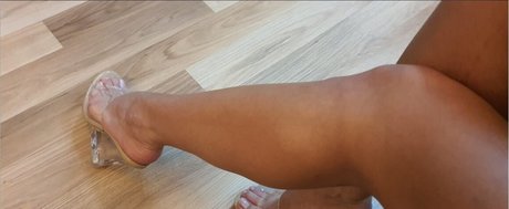 Mistress Kennya perfekte sex galerien