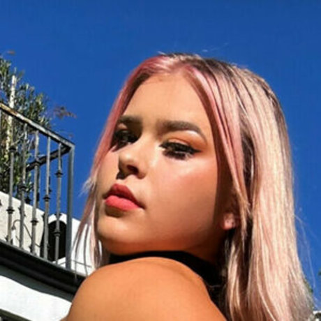 Kiana Daigneault exklusive kunst bild