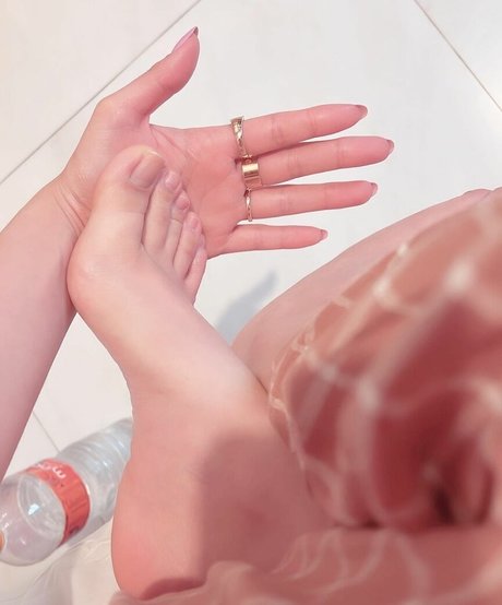 Isa pes nacktheit akt bilder