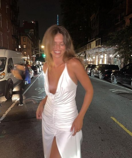 Sofie Rovenstine schöne sex foto