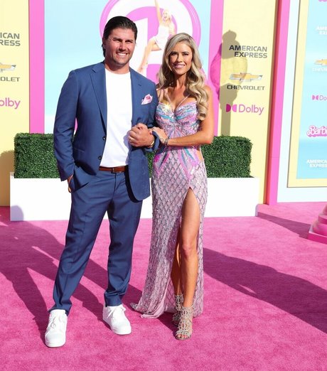 Christina Hall porno galerie