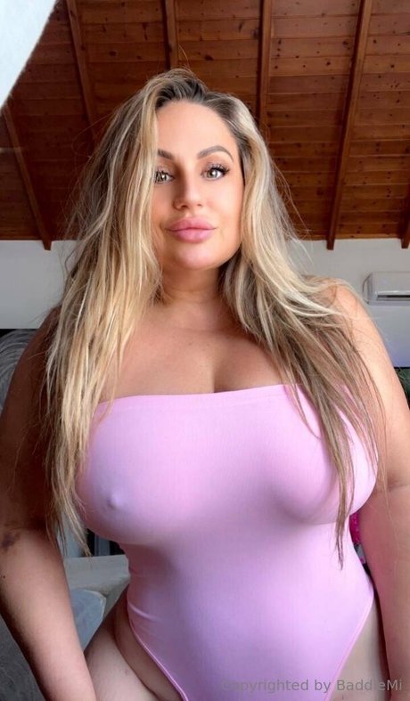baddiemi porno bild