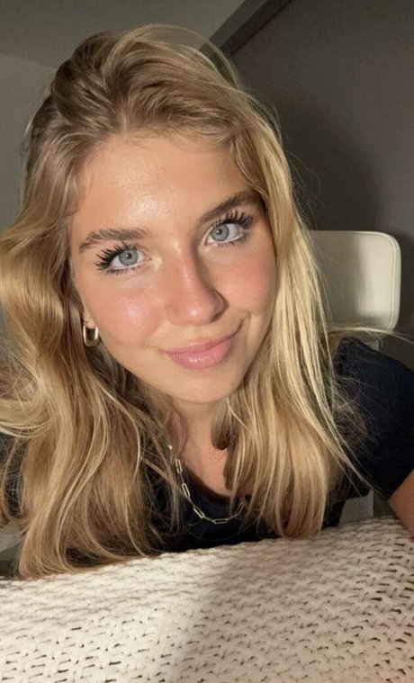 Aniela Leon freie xxx fotos