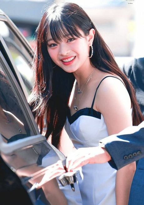 Hanni Pham porno nackt fotos