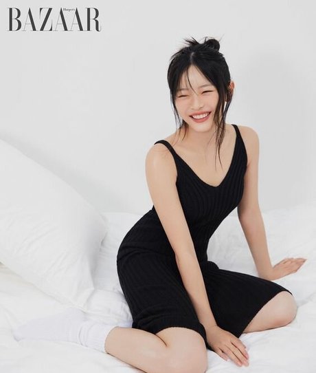 Hanni Pham schöne hd fotos