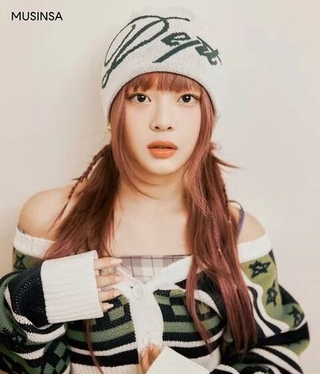 Hanni Pham xxx porno galerie