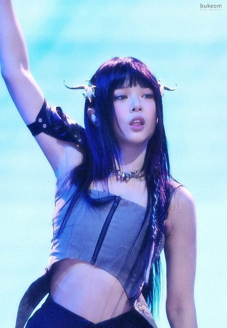 Hanni Pham hübsche nackten galerien