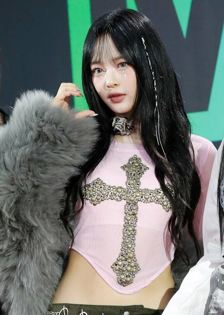 Hanni Pham nacktheit pornografische galerie