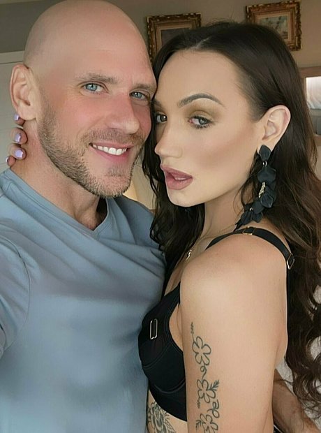 junge onlyfans heiße nackt bilder