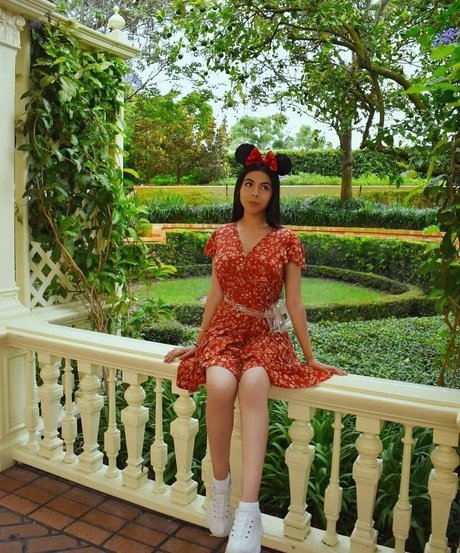 mollige teen-onlyfans nackt xxx bild