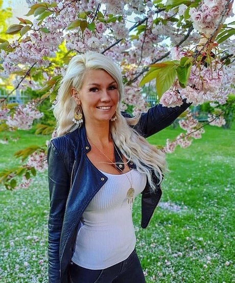 _miss manja_ kostenlose exklusive bilder