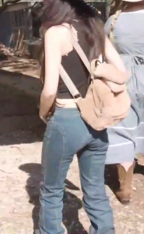 Emiru pornostar top bilder