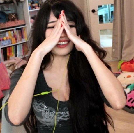 Emiru model kostenlose archiv