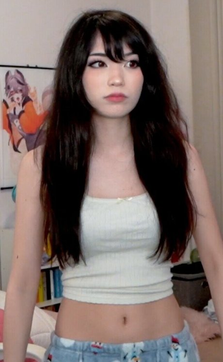 Emiru pornografische archiv