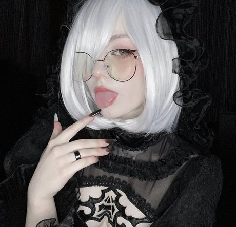 asiatische studentin onlyfans schöne exklusive fotos