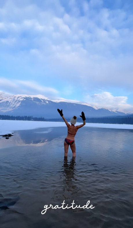 Erin Karpluk hübsche porno fotos