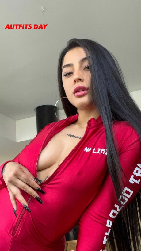 La Chilena schauspielerin hübsche bild