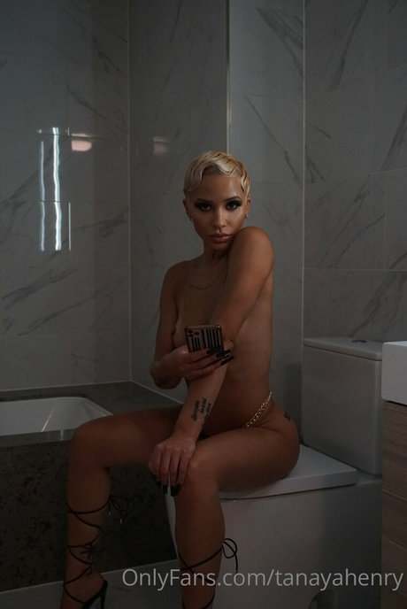 Tanaya Henry pornostar xxx galerien