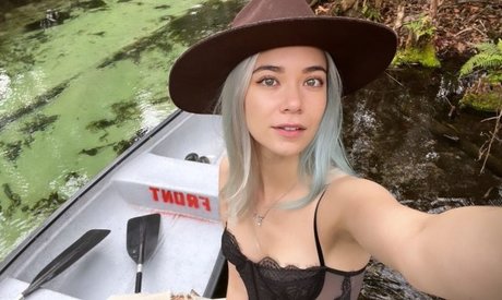 Melodi Flack_ nackt erotische bild