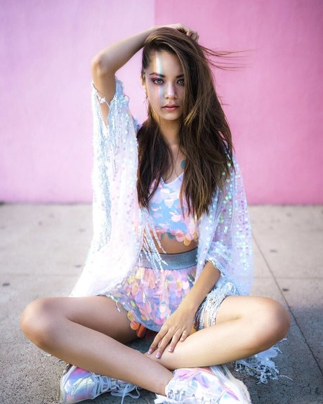 Melodi Flack_ heiße nackten bild