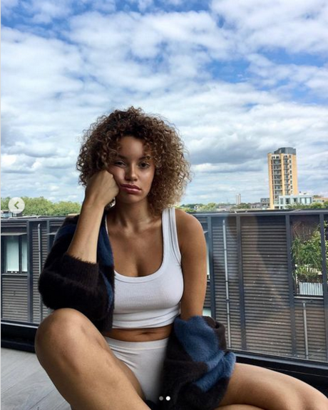 Lara never laura model pornographische bild