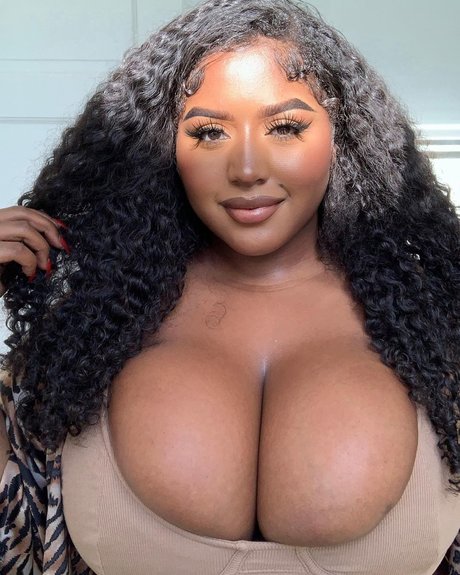 JeNelle Tucker kunst porno fotos