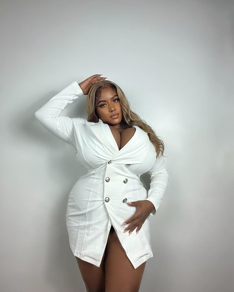 JeNelle Tucker perfekte nackte fotos